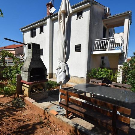 Apartments Marinela 奈维斯 外观 照片