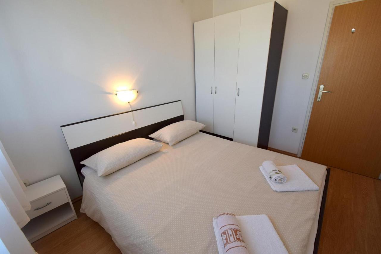 Apartments Marinela 奈维斯 外观 照片